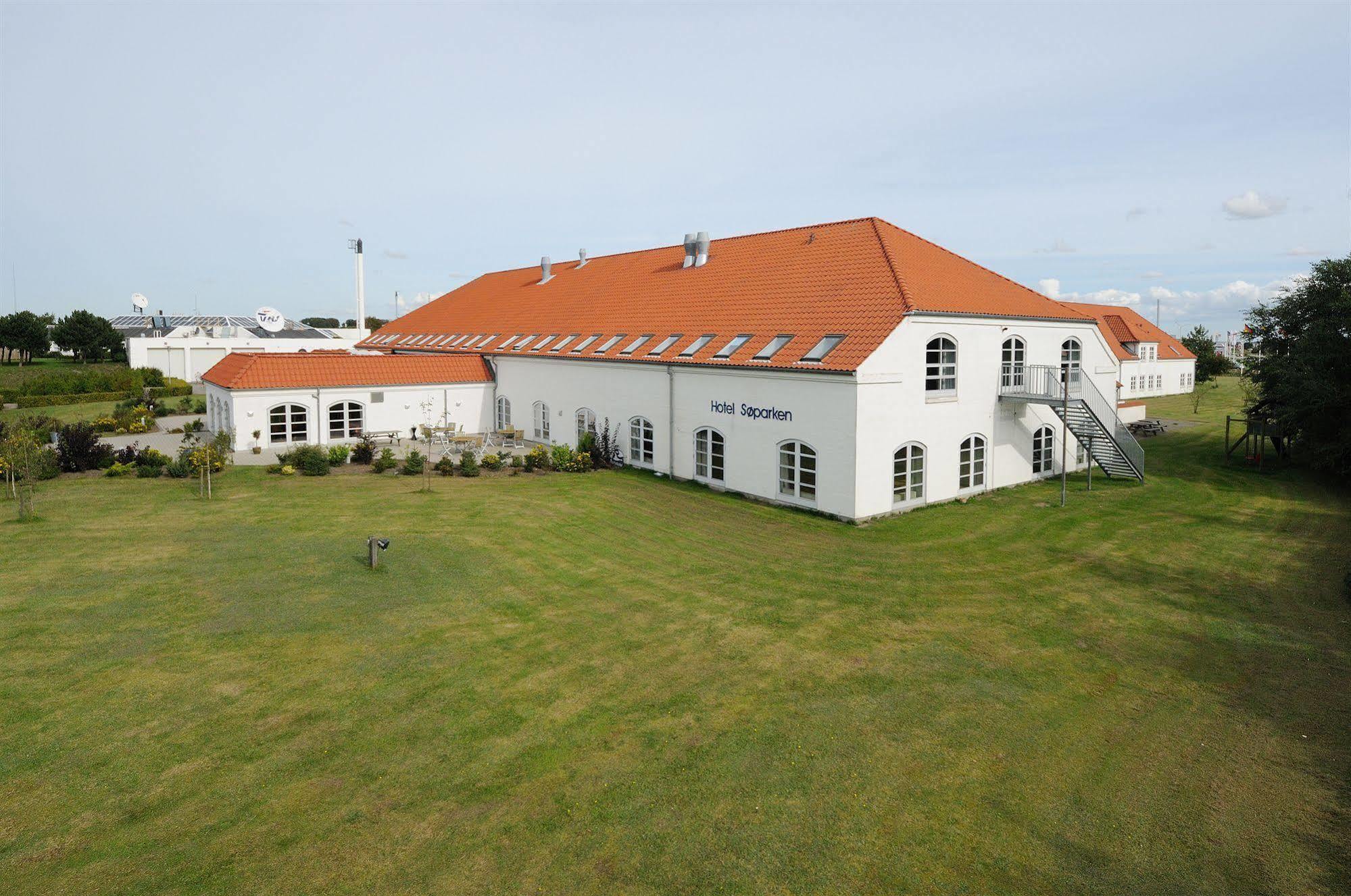 Hotel Soparken Åbybro Kültér fotó